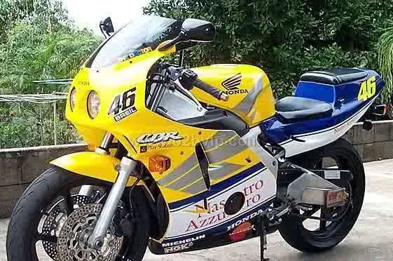 低价出售全新原装摩托车