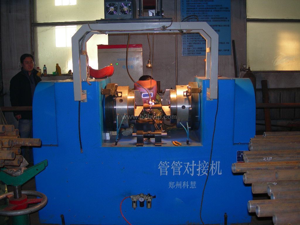 KHBT51筒体内壁马鞍型管-管板全自动脉冲氩弧焊机