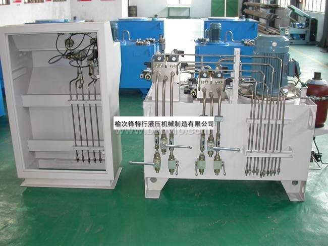 矿井提升机液压站