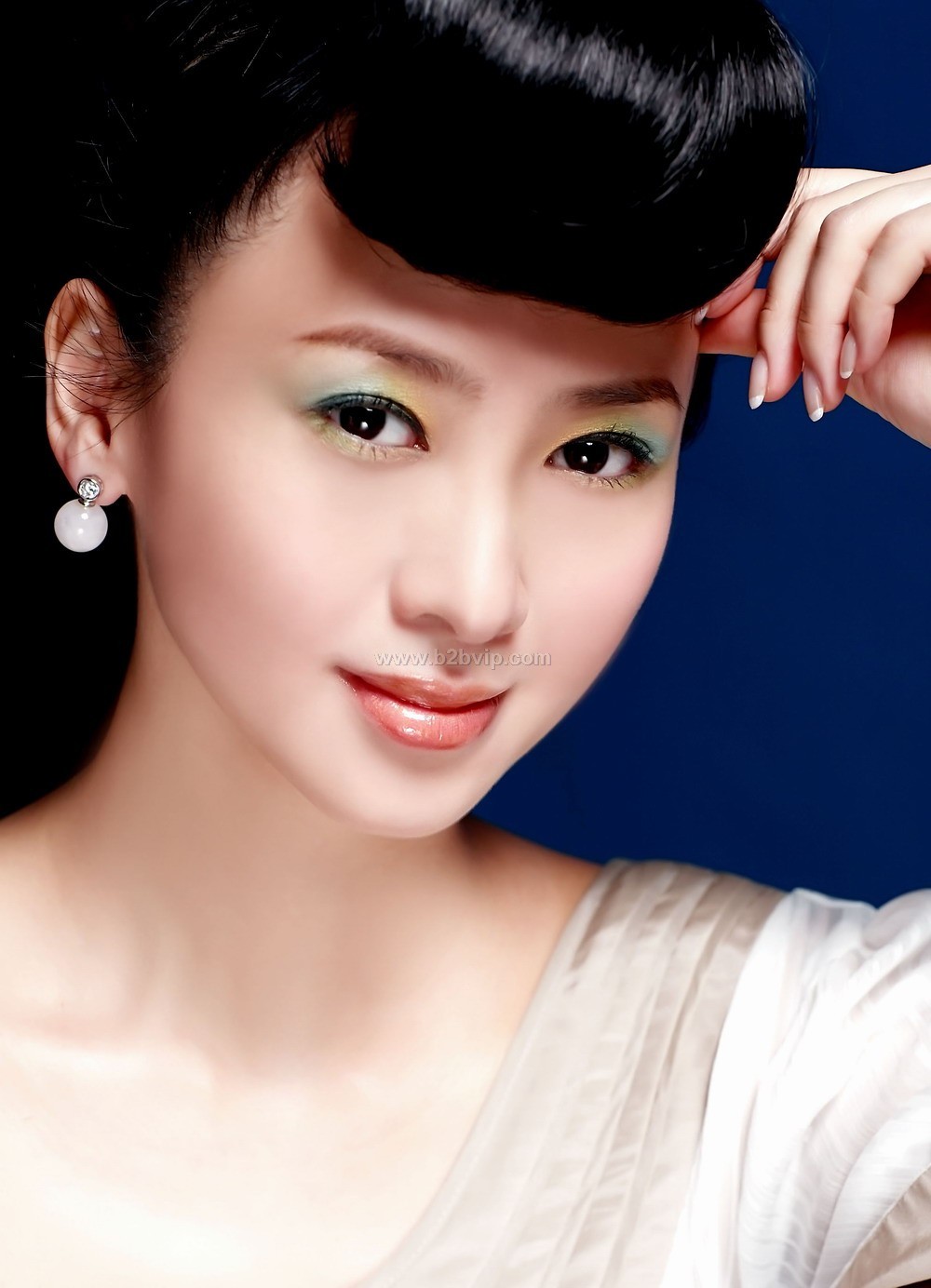 翁虹经纪公司（经纪人陈杰：15920800500）