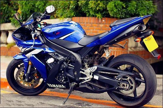出售全新进口雅马哈YZF-R1摩托车