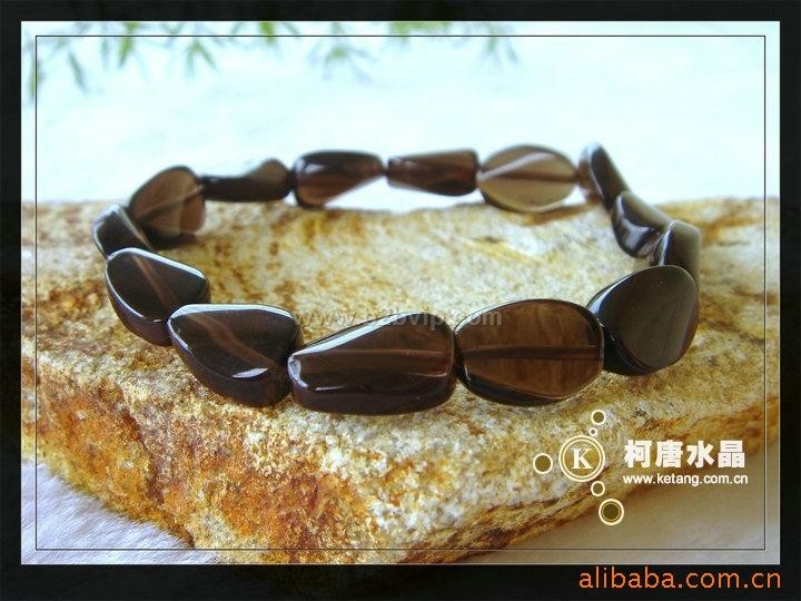 茶晶扭形水晶手链&nbsp;新款水晶手链&nbsp;水晶手链批发