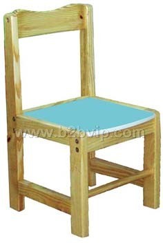 供应长方桌、椅子、黑板、幼儿床、柜等等