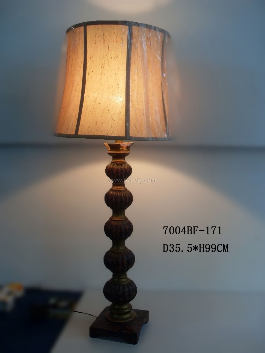 家居饰品 陶瓷工艺品 树脂工艺品 烛台 珠宝盒 花瓶 装饰盘 纸巾盒&
