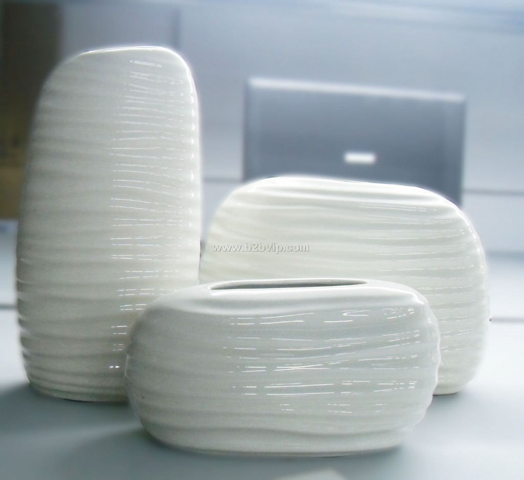 家居饰品 陶瓷工艺品 树脂工艺品 烛台 珠宝盒 花瓶 装饰盘 纸巾盒&