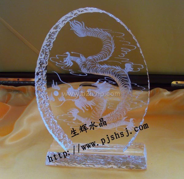 供应水晶新款，水晶深雕，水晶耗材批发，水晶办公用品批发，水晶礼品