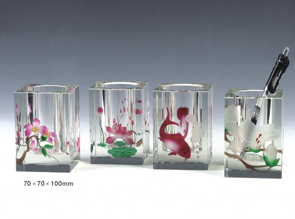 供应水晶笔筒，水晶笔筒定做批发，水晶办公用品