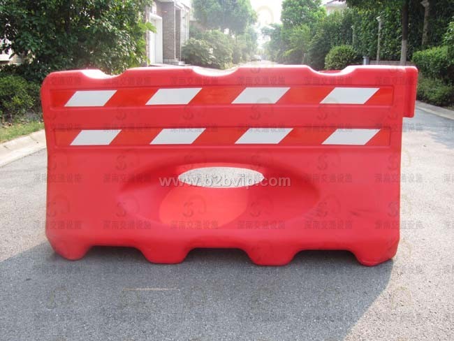 塑料道路防撞水马