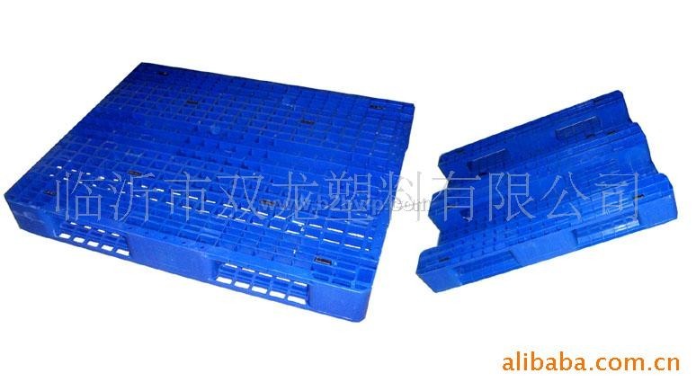 专业生产川字塑料托盘