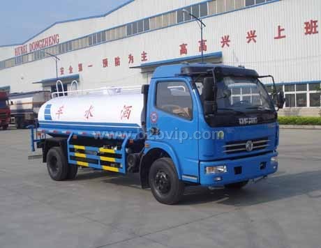 东风牌5吨-6吨洒水车，运水车，绿化洒水车