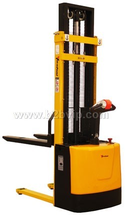 经济型全电动堆高叉车