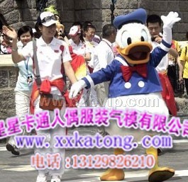 唐老鸭卡通服装