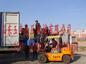 多功能隔离护栏洗刷车